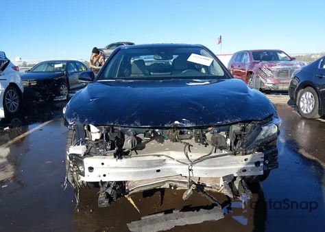 2022 Toyota Camry Se z USA, uszkodzony, nr VIN 4T1S11AK5NU664625